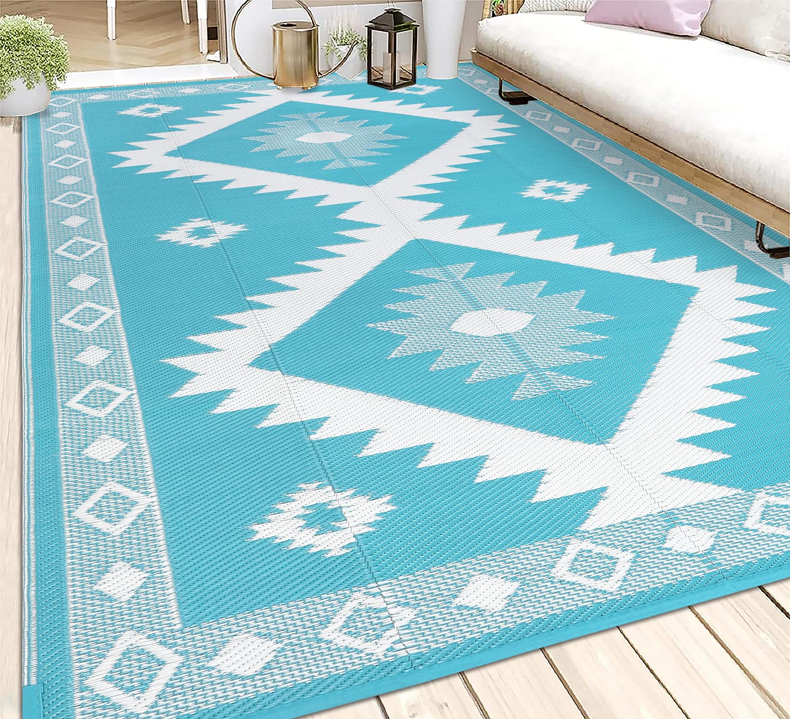 HEBE multi-use rug supports outdoor gatherings and everyday living.