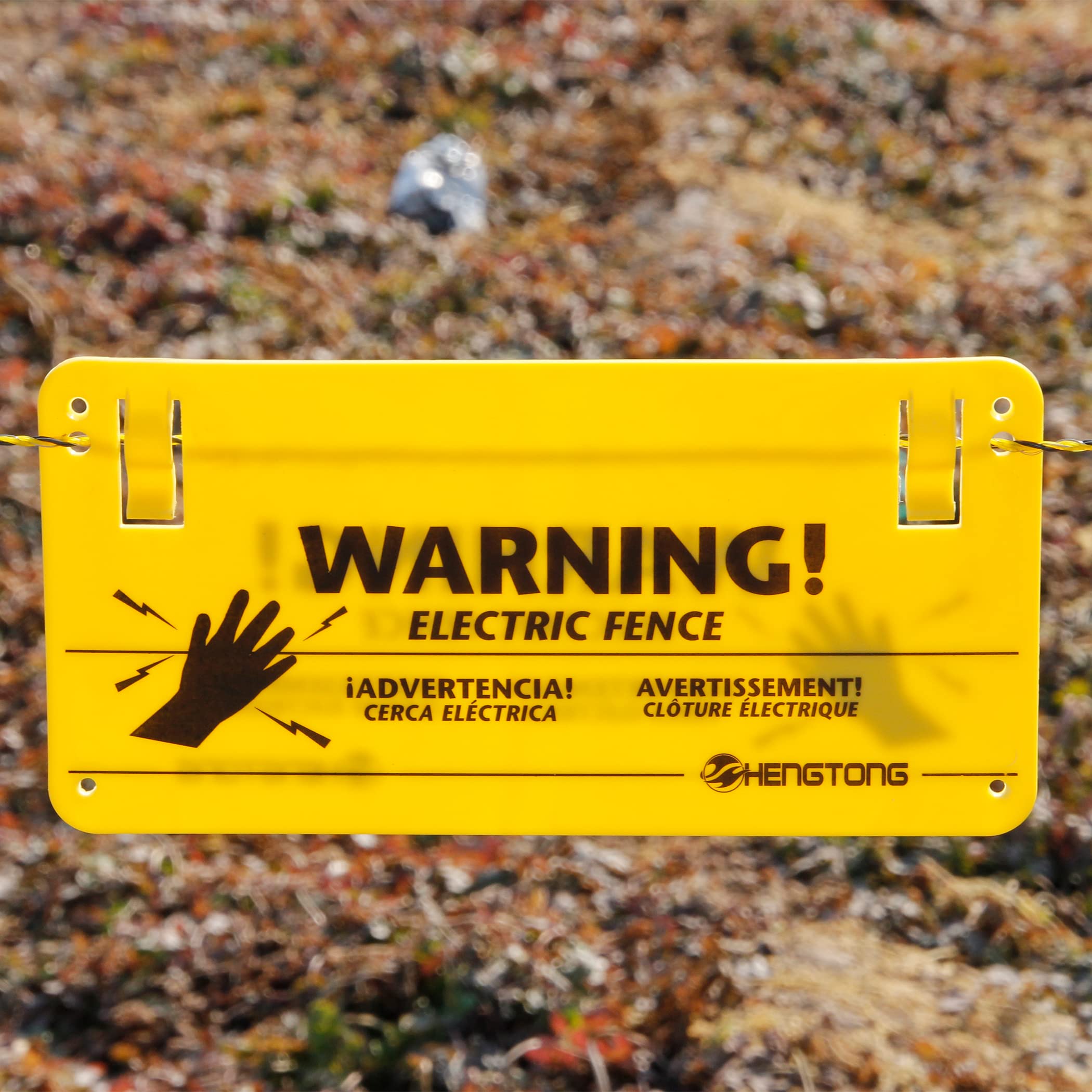 HENGTONG double-sided yellow warning sign increases visibility from both sides