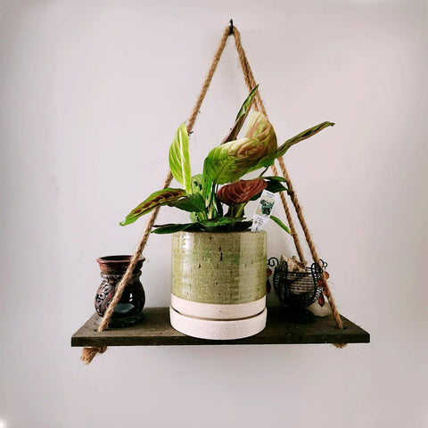 HERDUK ceramic planter shows drainage hole and saucer for plant care