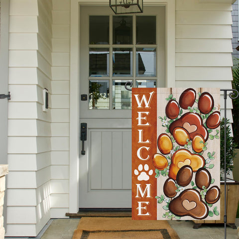 Heyfibro Welcome Garden Flag uses burlap material designed for outdoor durability.