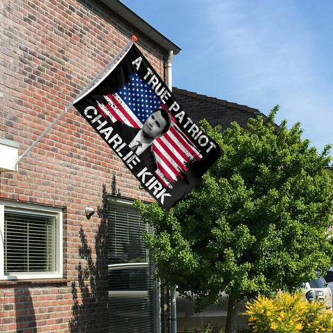 HGCO Yard or patio display enhances outdoor gatherings.