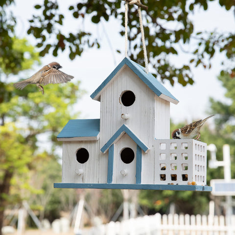 Hand-woven hemp rope on HHWODB bluebird birdhouse.
