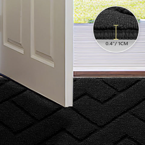 hicorfe rib-fabric surface helps remove dirt from shoes at entry.