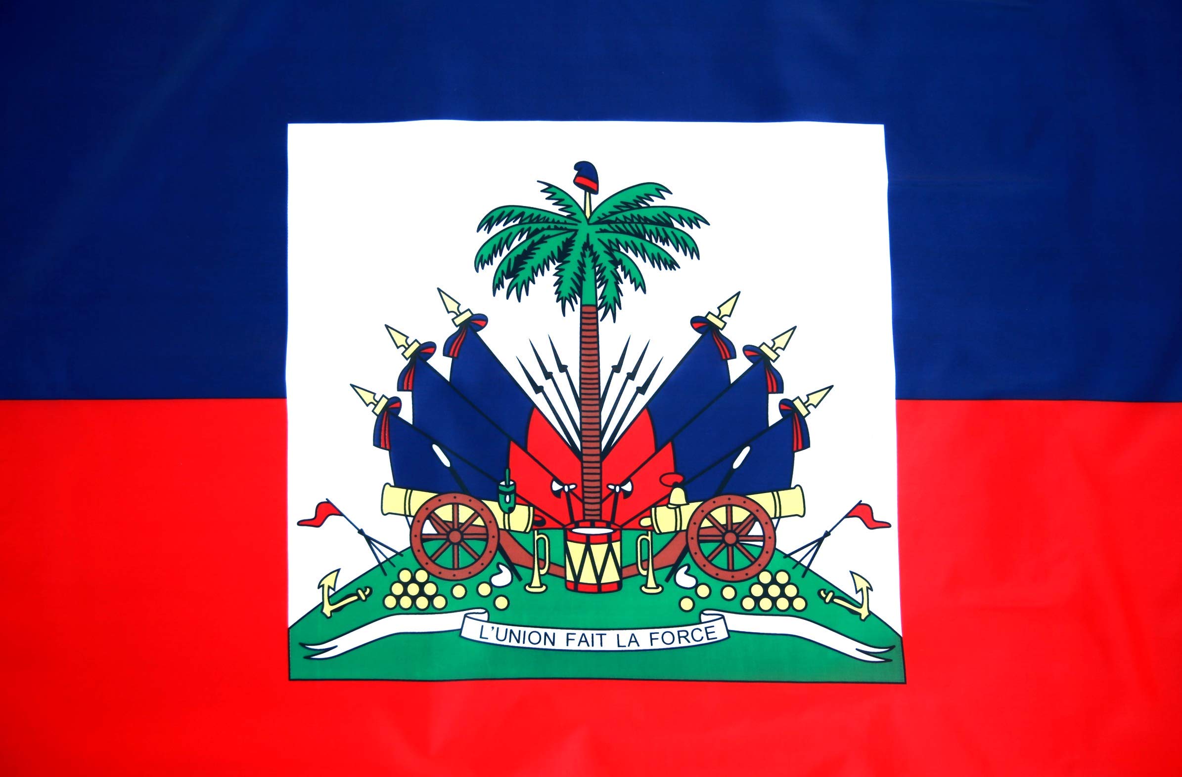 High Supply Haiti flag 100% polyester shows vibrant red and blue colors