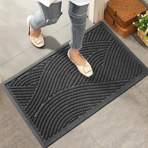 HIYARD front door mat with absorbent surface captures moisture at entry
