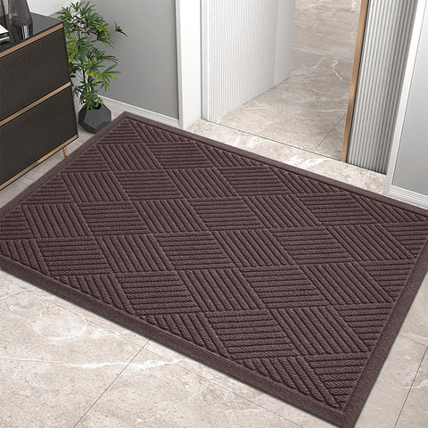 HIYARD front door mat absorbs moisture and dirt at the entrance