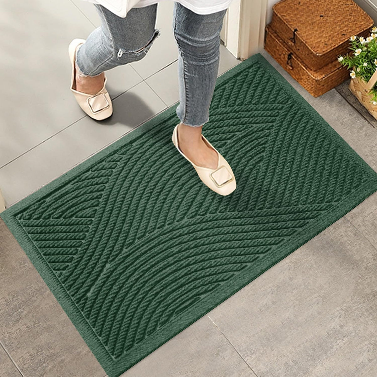 HIYARD front door mat with absorbent surface capturing moisture and dirt