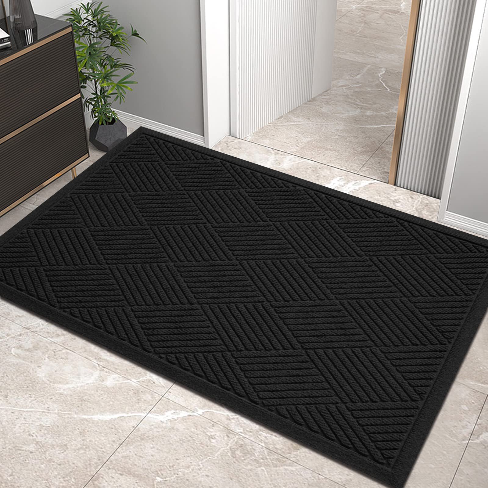 HIYARD front door mat absorbs moisture and dirt to keep entryways clean.