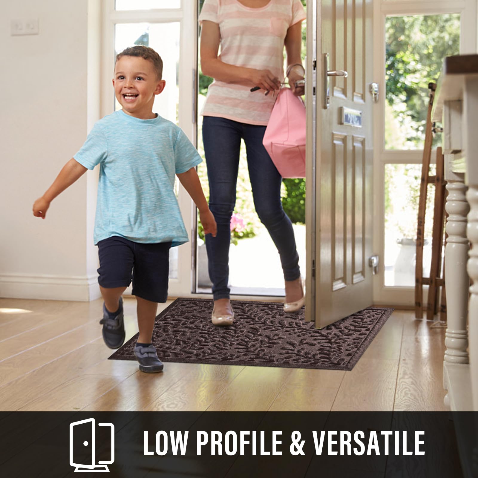 HIYARD mat's coffee color complements entryways and hides dirt.