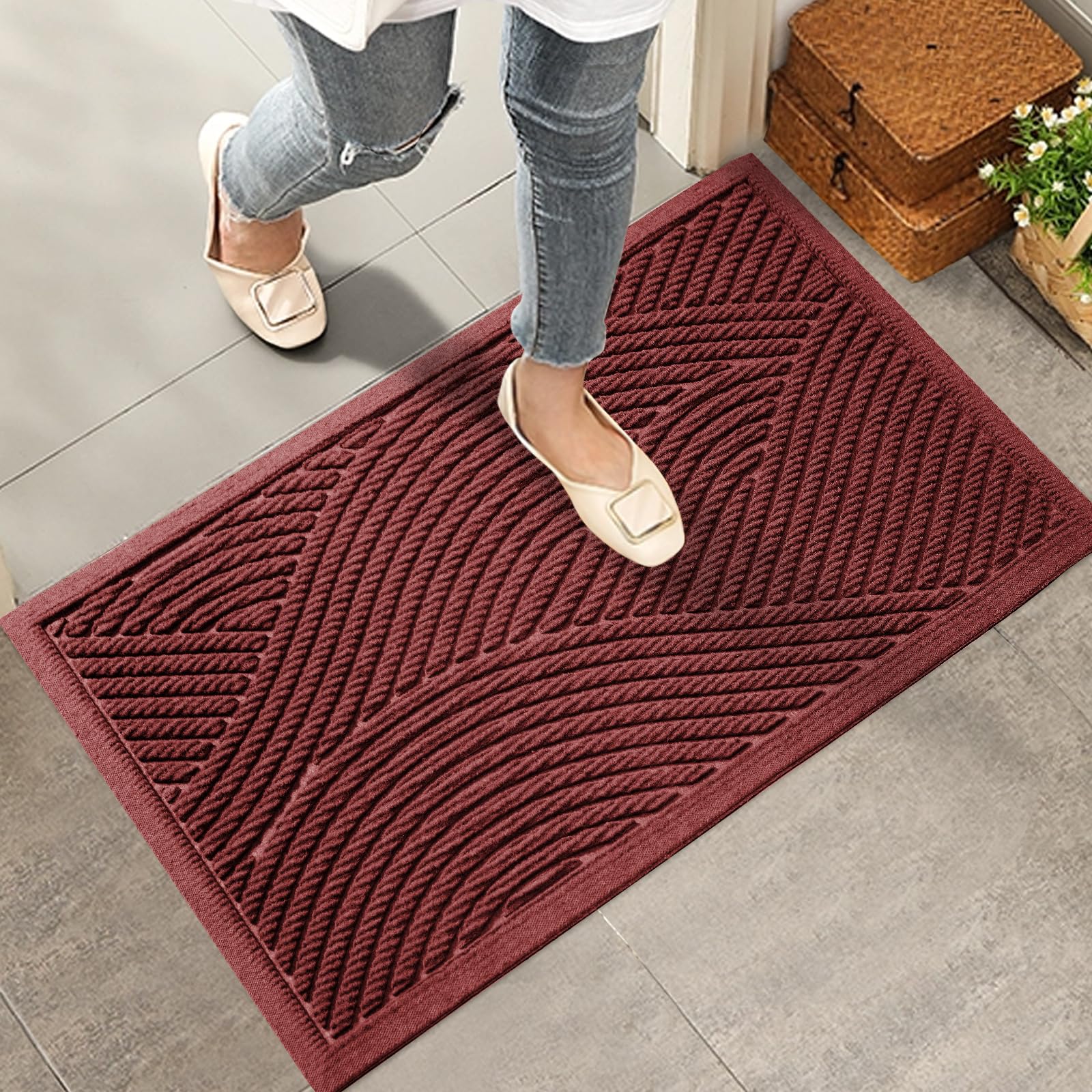 HIYARD front door mat in red absorbs moisture to keep entry dry and clean