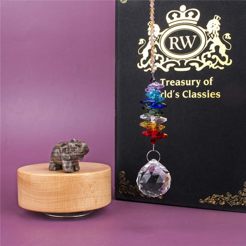 H&D Hyaline & Dora home accessory for charming reflections.