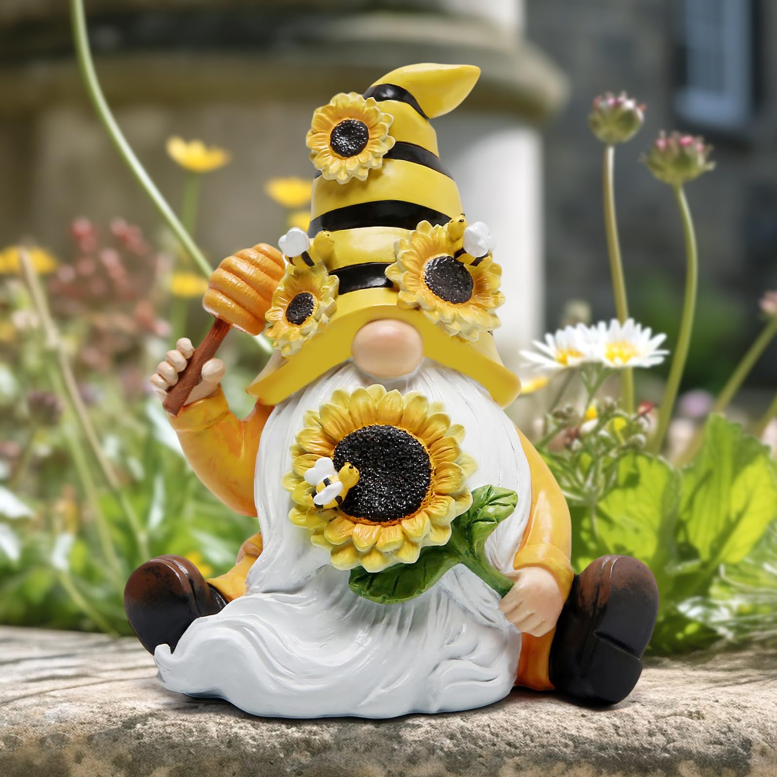 Hodao farmhouse bee decor for outdoor spaces with rustic whimsy.