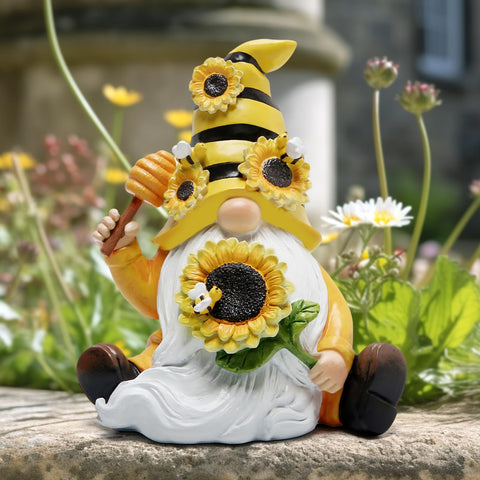 Hodao farmhouse bee decor for outdoor spaces with rustic whimsy.