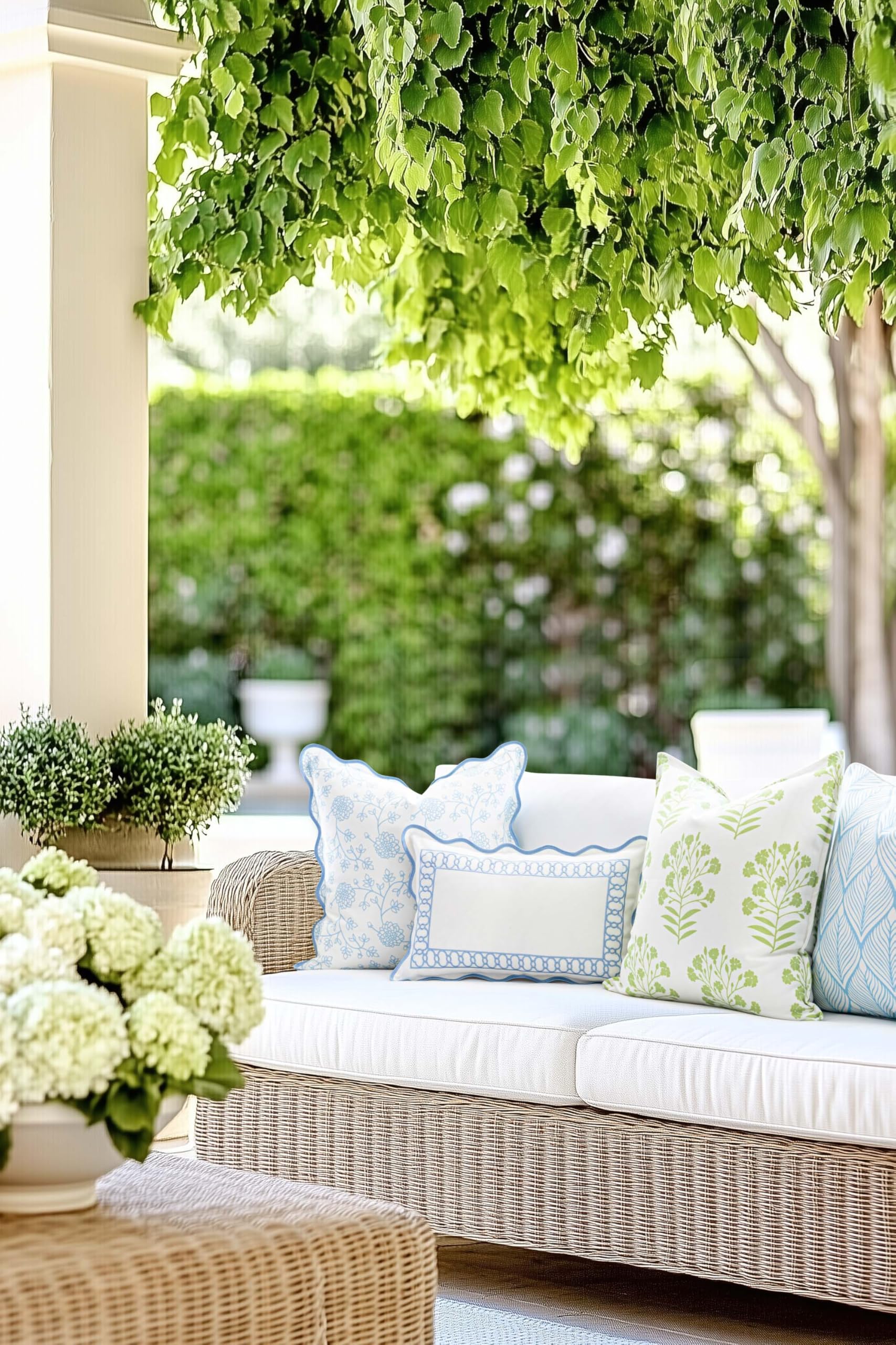 Hofdeco Premium water-repellent polyester fabric keeps cushions fresh outdoors.