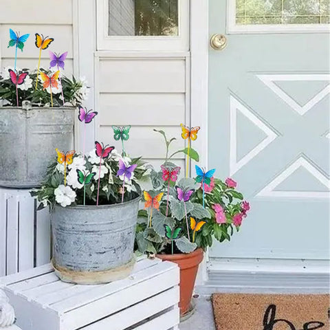 hogardeck 20-piece set offers versatile decorating options for yards