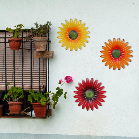 HOGARDECK metal flower wall decor indoor outdoor use, versatile display.