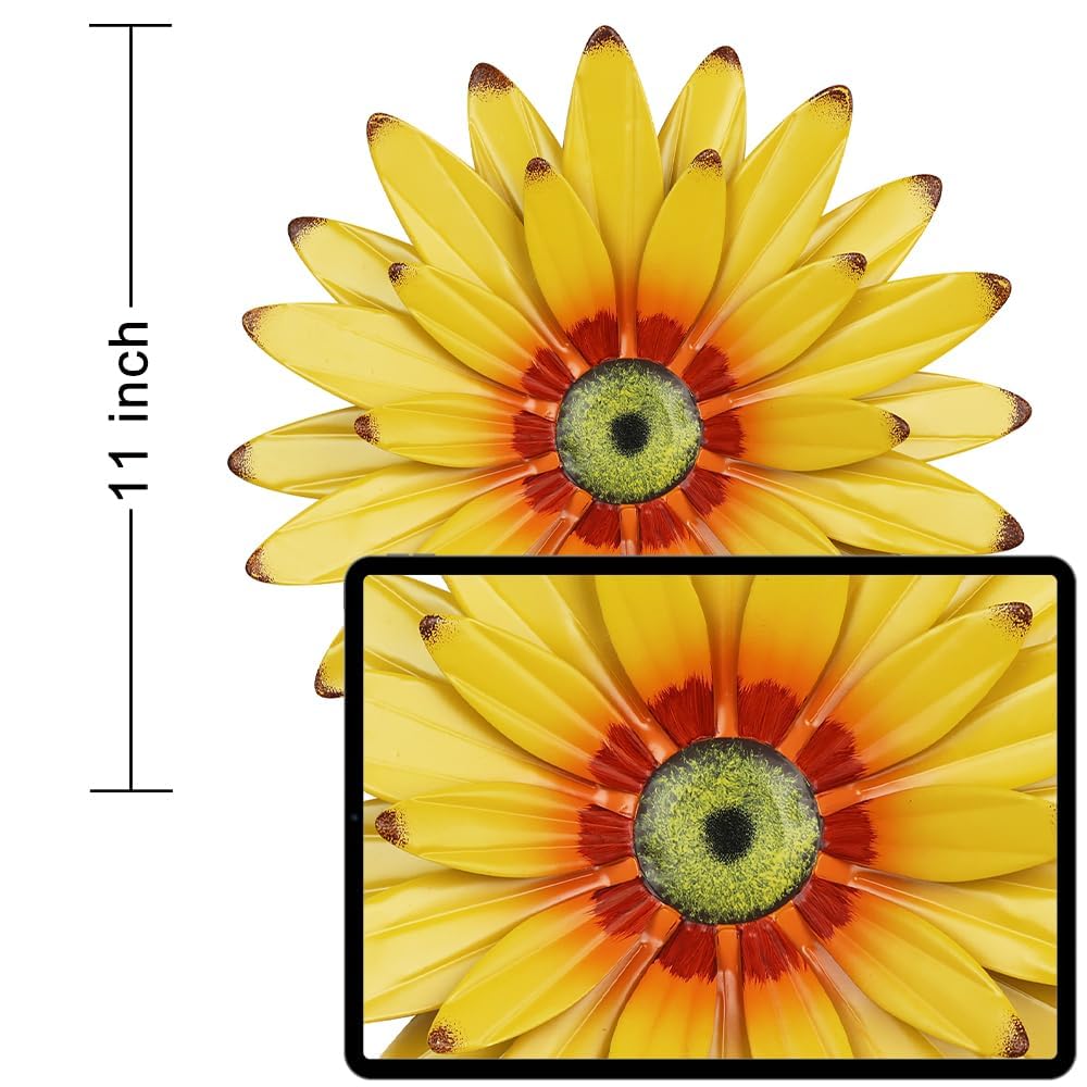 Hogardeck sunflower bloom sculpture offers 3D depth for impactful decor