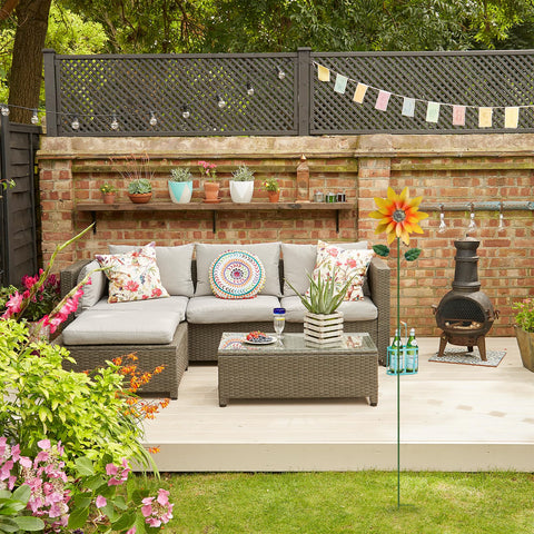 Hogardeck sunflower wind spinner 360-degree rotation enhances yard movement and curb appeal