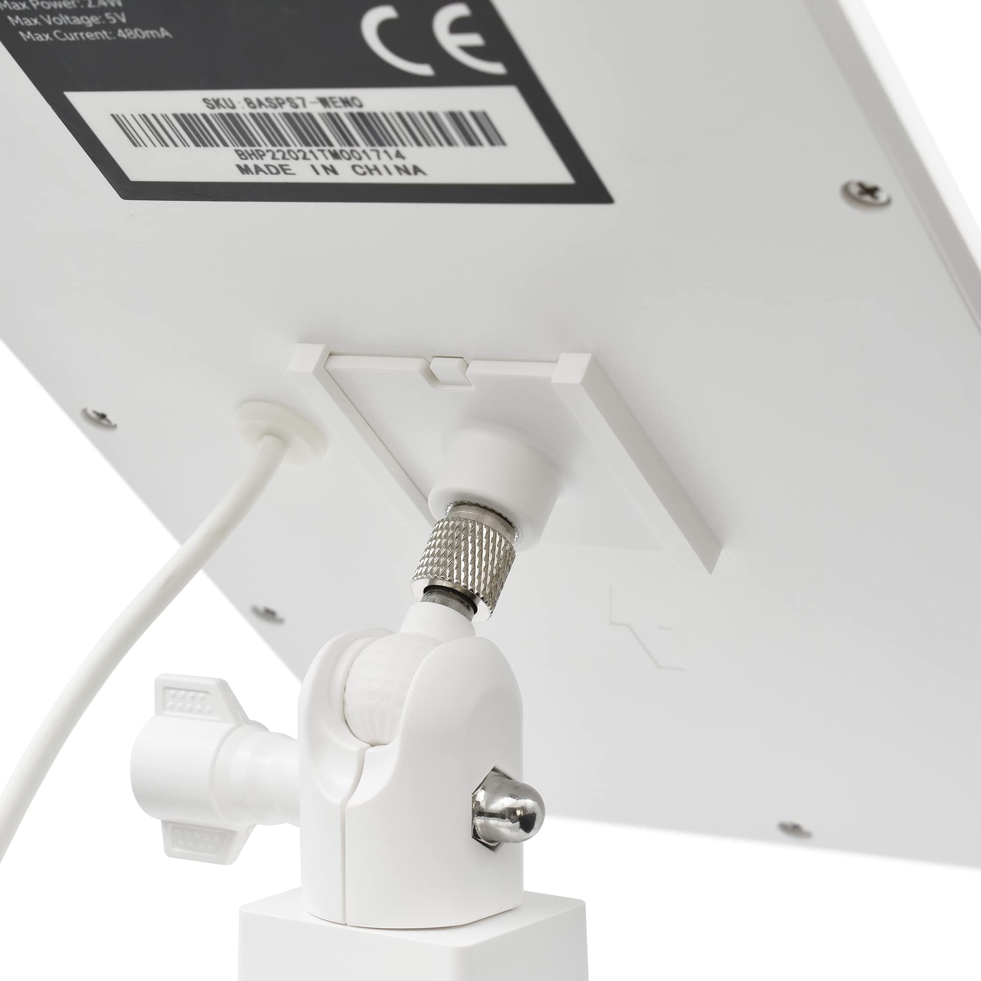 Holicfun durable water-resistant mount stands up to weather.