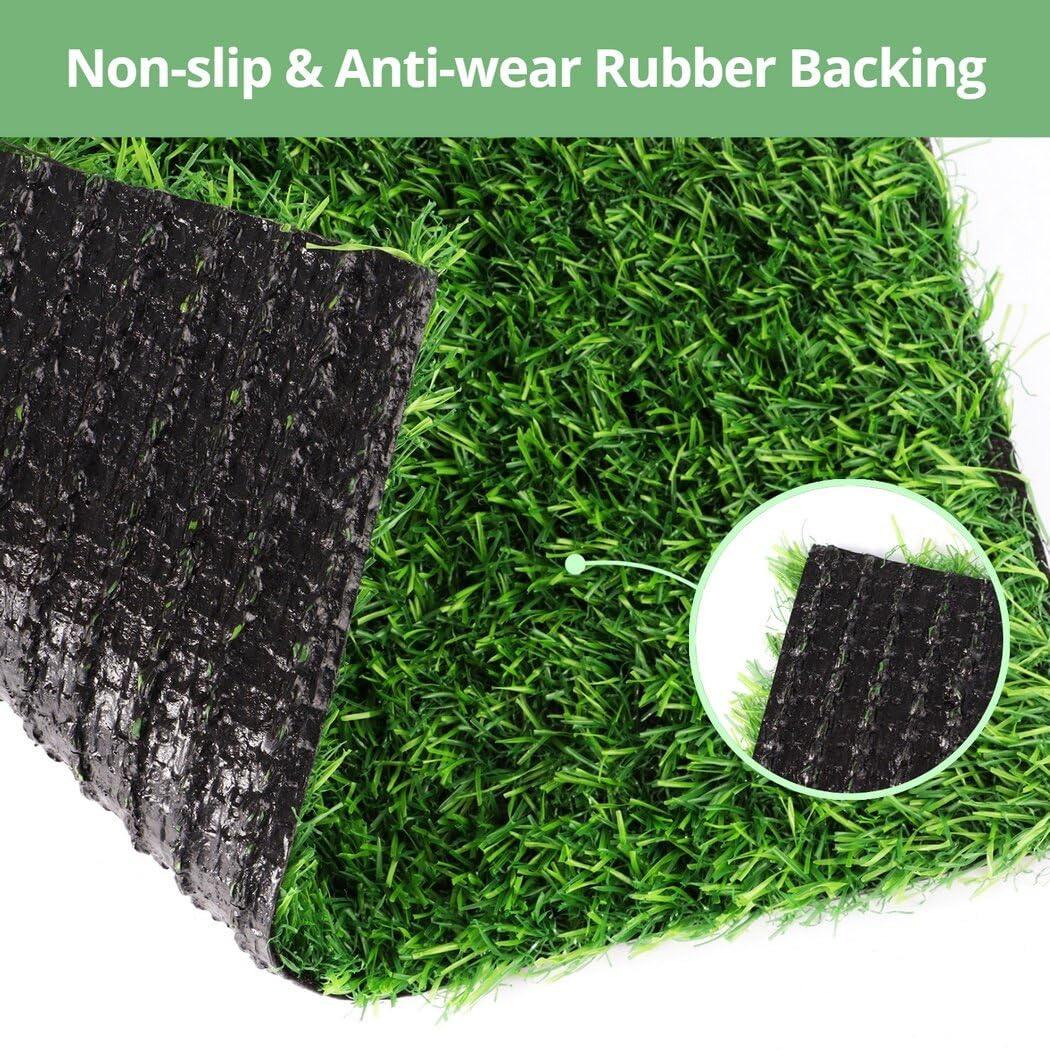 Homaisson soft PE grass nesting pad provides gentle support for hens.