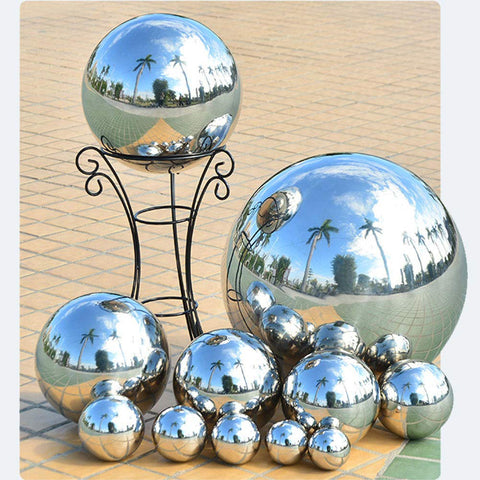 HomDSim gazing ball pedestal-compatible design fits most stands for easy display.