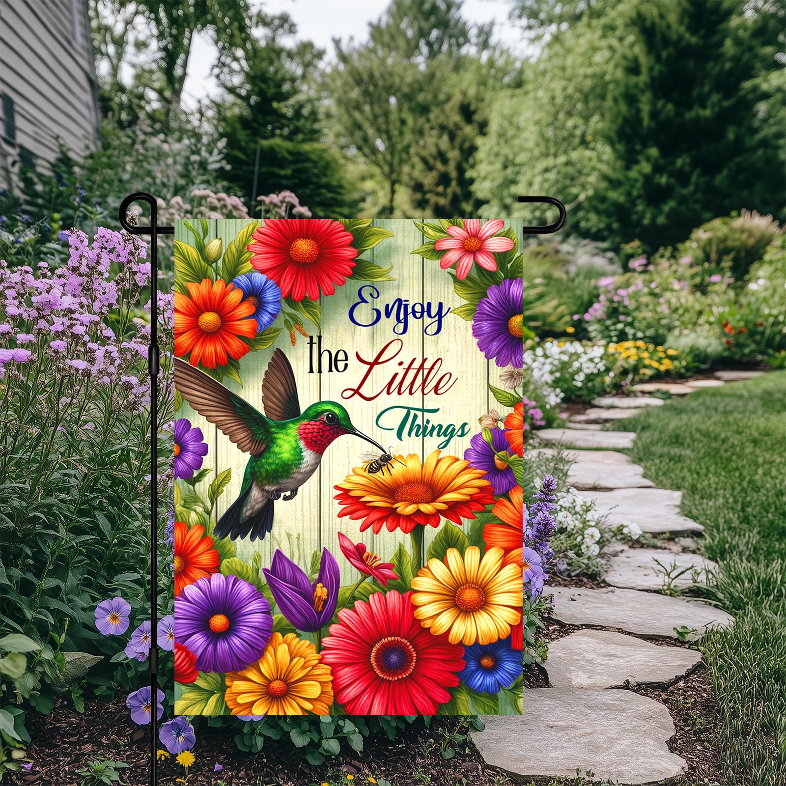 HOMETITUTE porch display captures seasonal charm for spring and summer