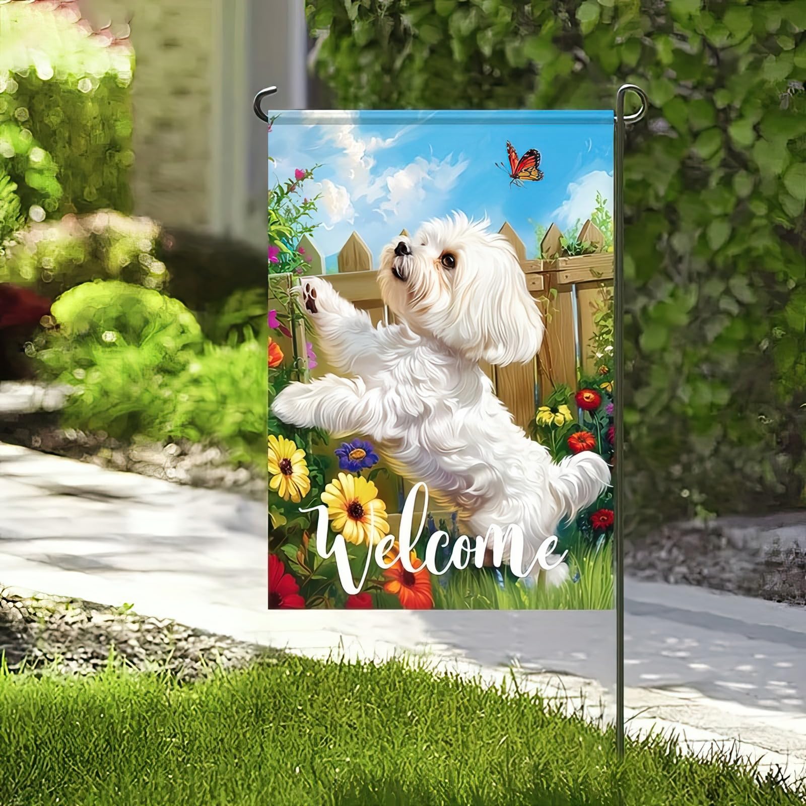HOMETITUTE Spring garden flag brightens patios and lawns.