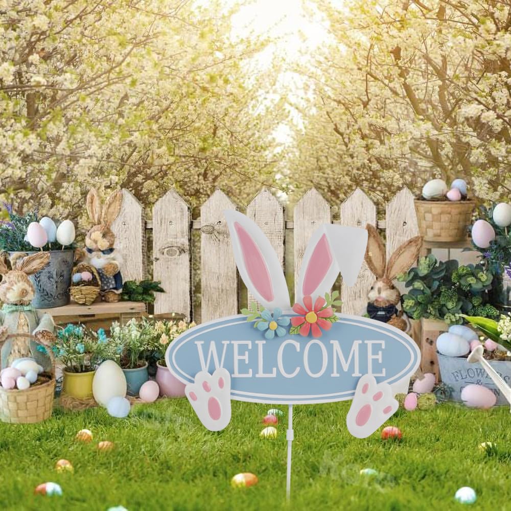 HOMirable front porch Easter sign creates a warm seasonal greeting.