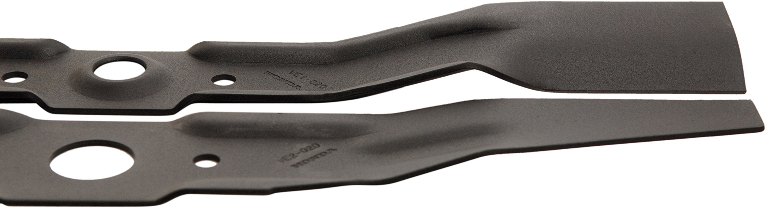 Honda HRR blade set lower blade close-up highlighting durable construction for mulching