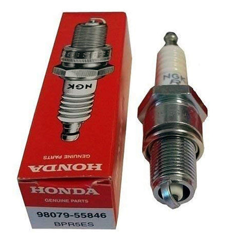 Close-up of Honda BPR5ES spark plug electrode and insulator