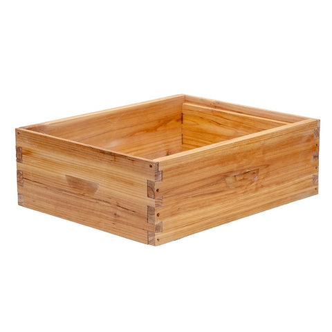Honey Lake easy assembly hive box with pre-drilled holes and screws