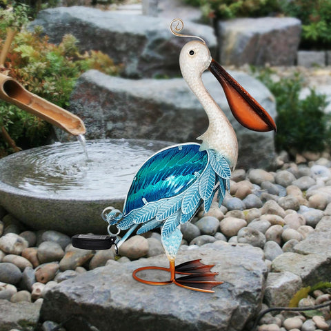 HONGLAND crystal-clear glass accents emphasize the bird's form in sunlight.