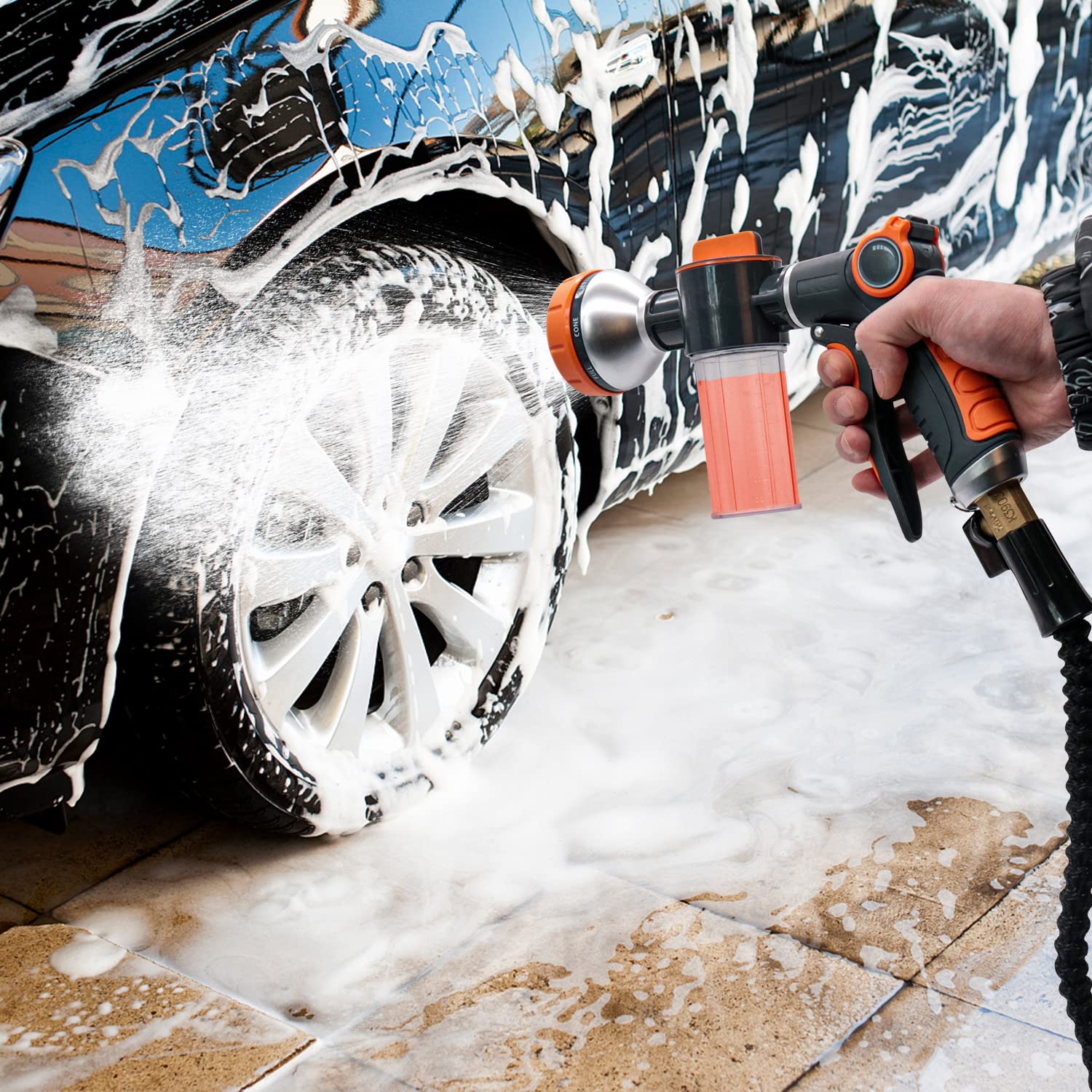 Hongmai foam gun 8-pattern dial enables versatile spray for cars, pets, or home tasks