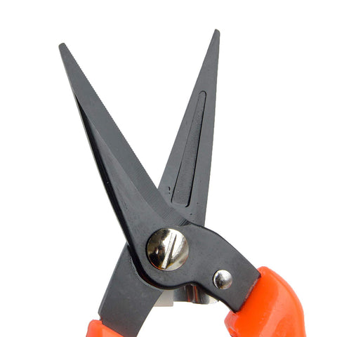 Hongmei Outdoors hoof trimmers shown for alpaca hoof maintenance