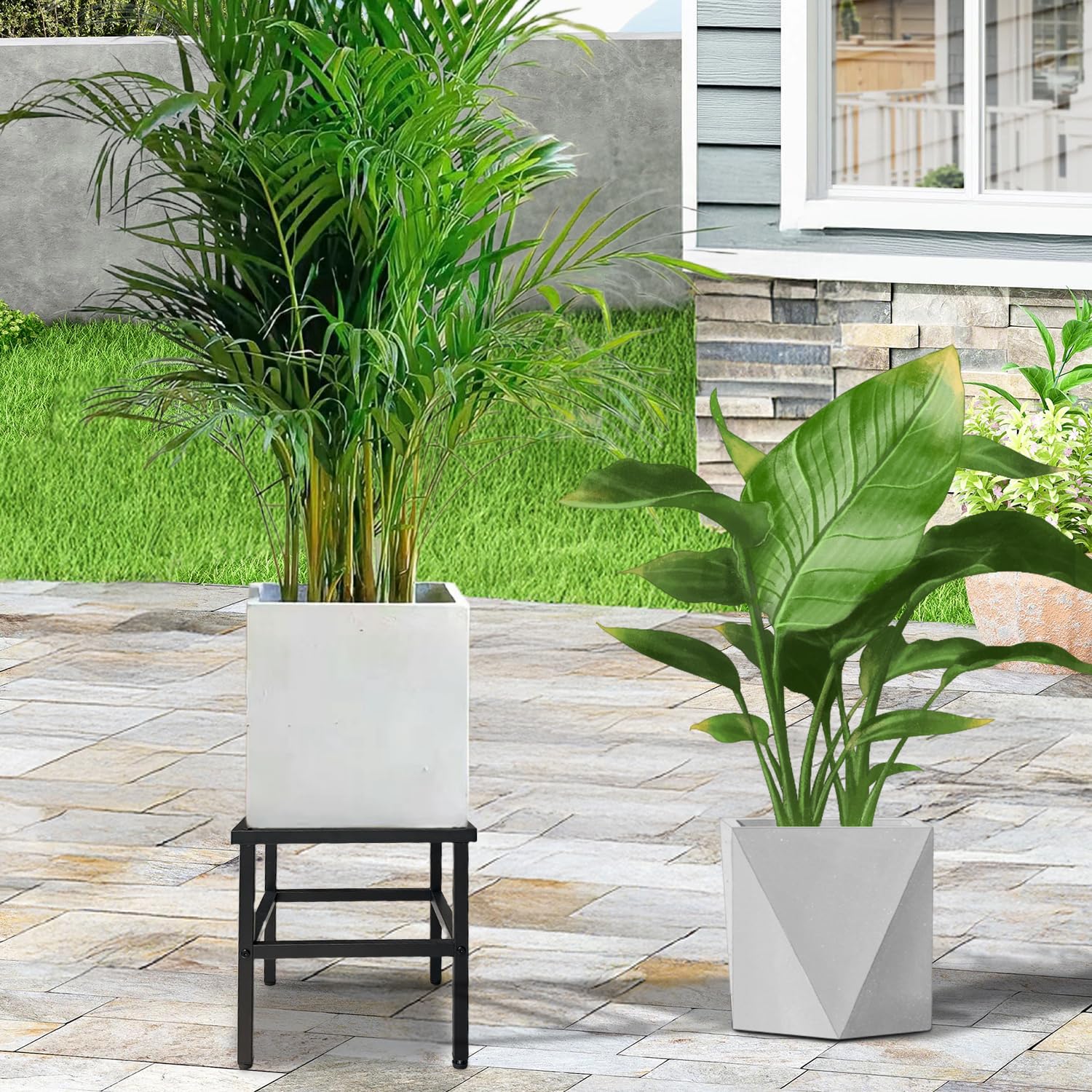 Hongsane 2-pack provides a pair of durable pedestals for large plants