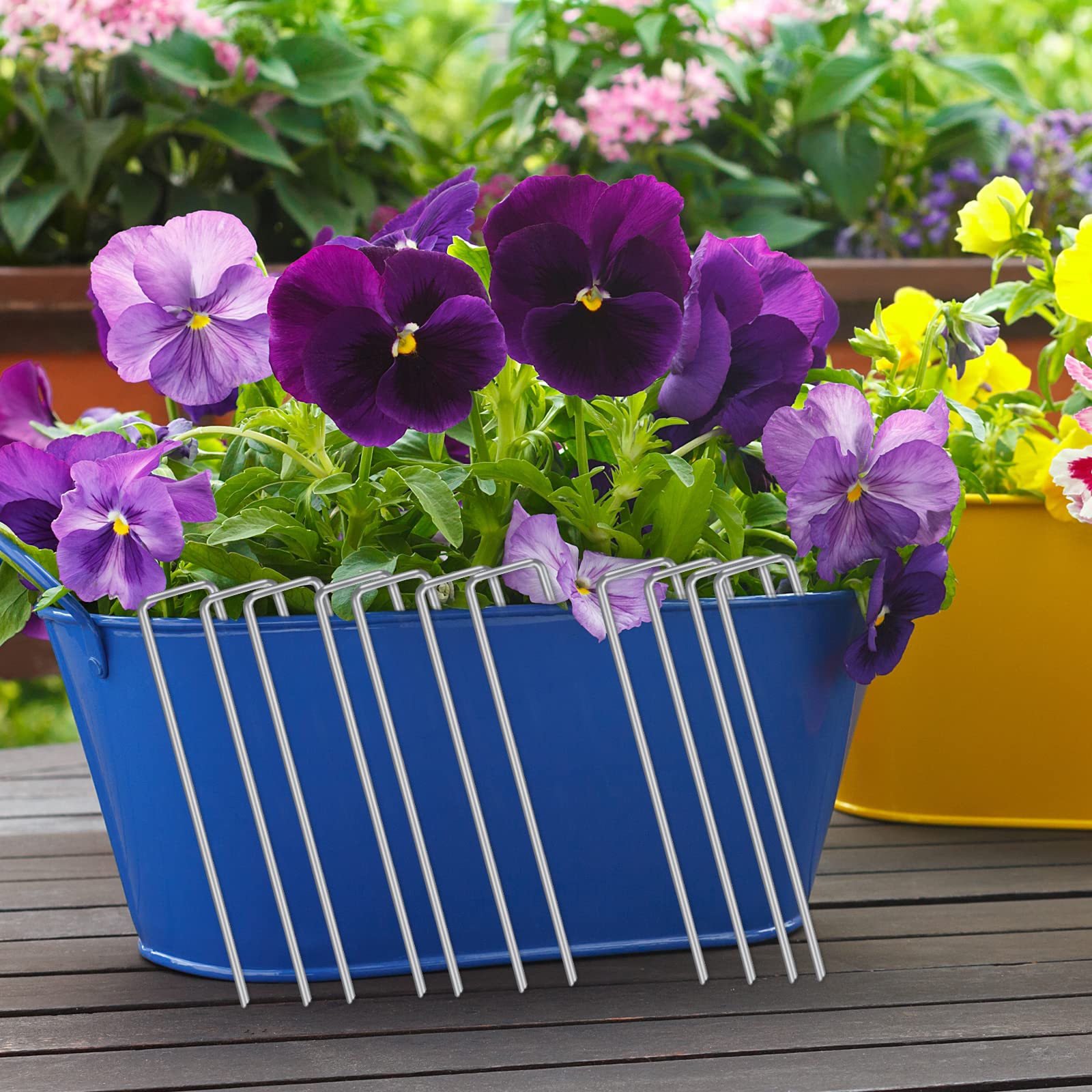 Compact packaging by HongWay keeps hardware organized for quick landscape projects.