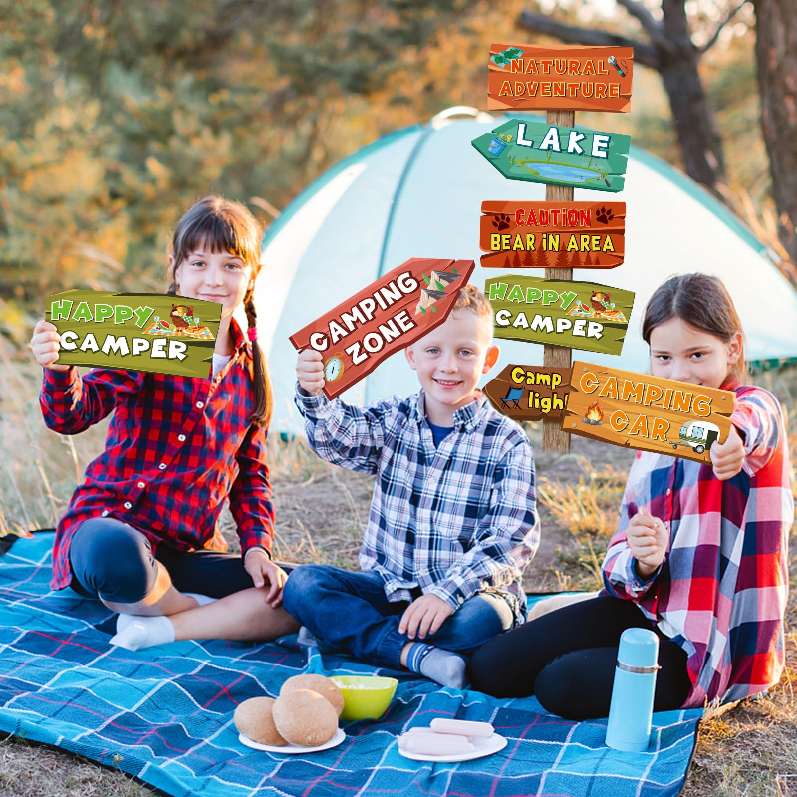 Hooqict camping sign welcome to camp used as backdrop and entrance cue.
