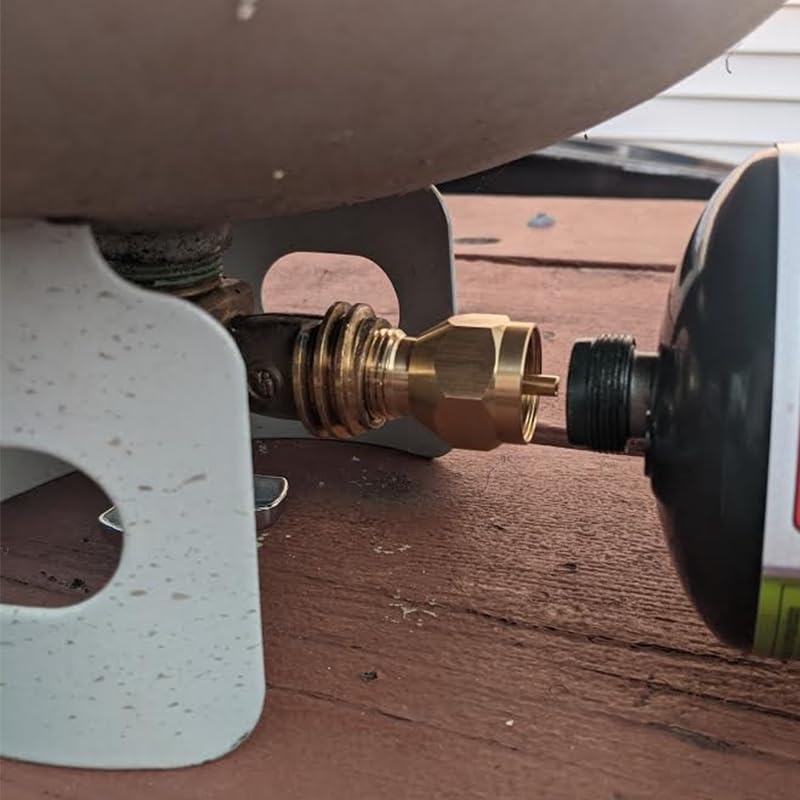 Hooshing brass refill adapter safety feature shown in action with automatic pressure cut off