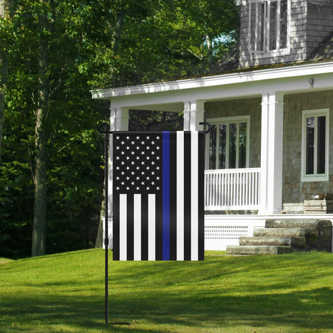 HOOSUN weatherproof flag withstands rain and sun for long-lasting use.