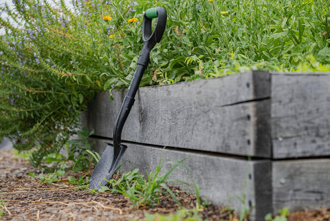 Hooyman mini digging shovel D-handle design for extra leverage during scooping