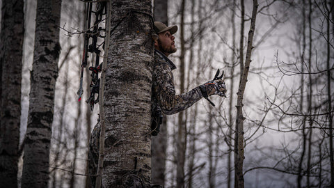 Hooyman Ratchet Pruner in use cutting wood branches