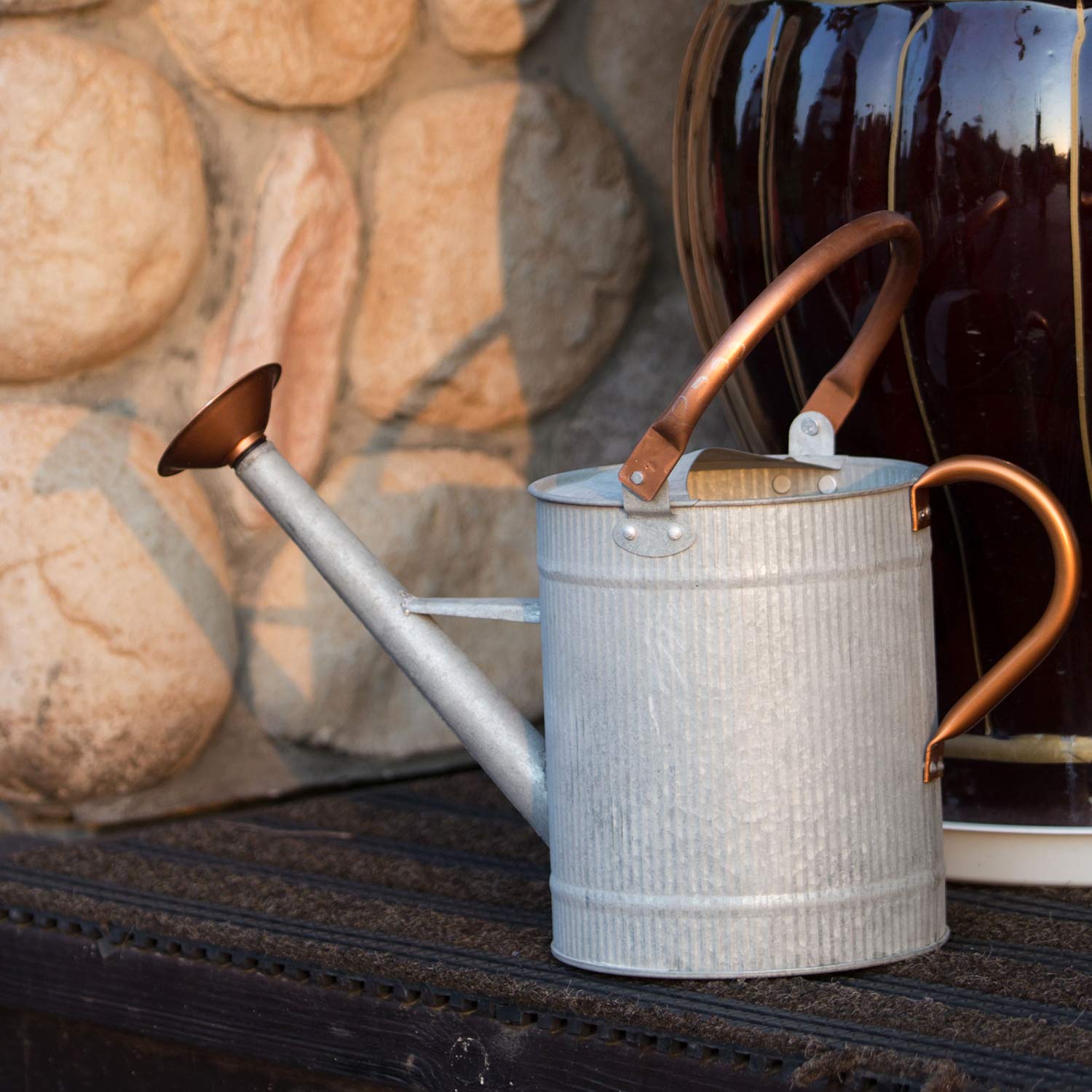 Rust-resistant finish of HORTICAN watering can for long-lasting outdoor use
