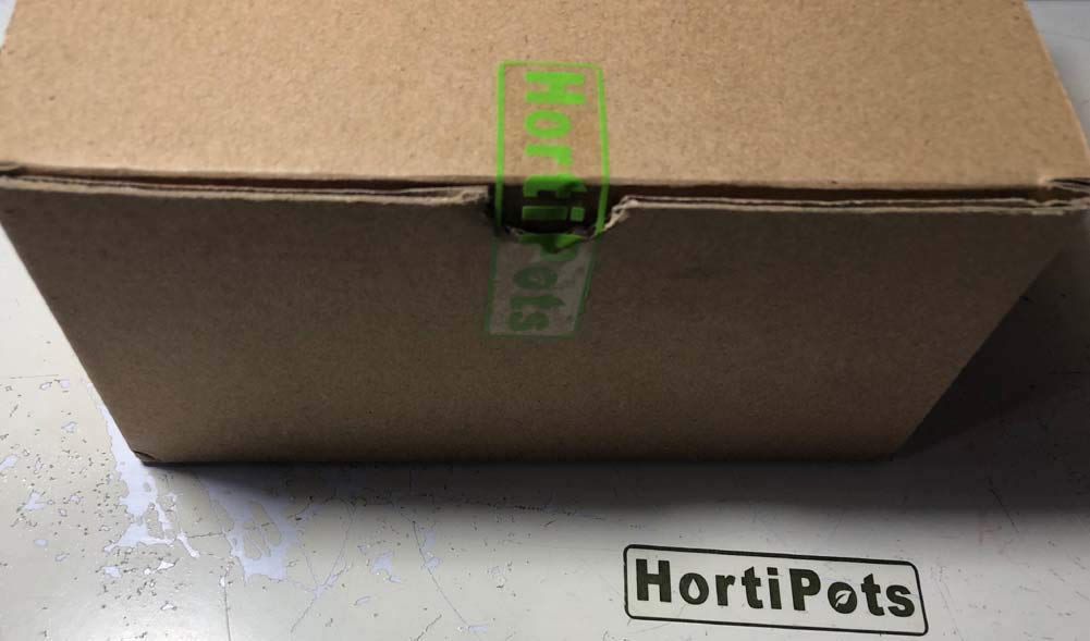HORTIPOTS spray misters installed on manifold for reliable humidity