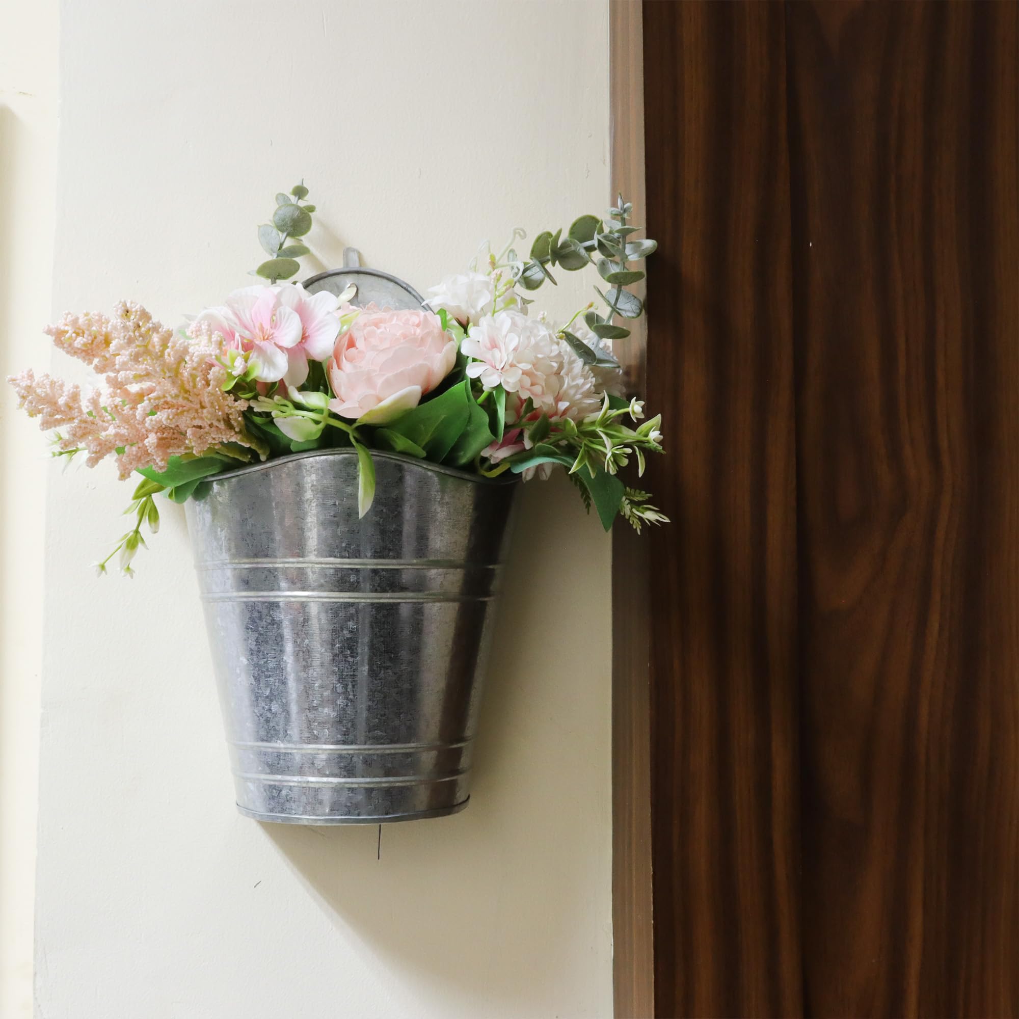 Hosley durable galvanized metal planter adds farmhouse charm.