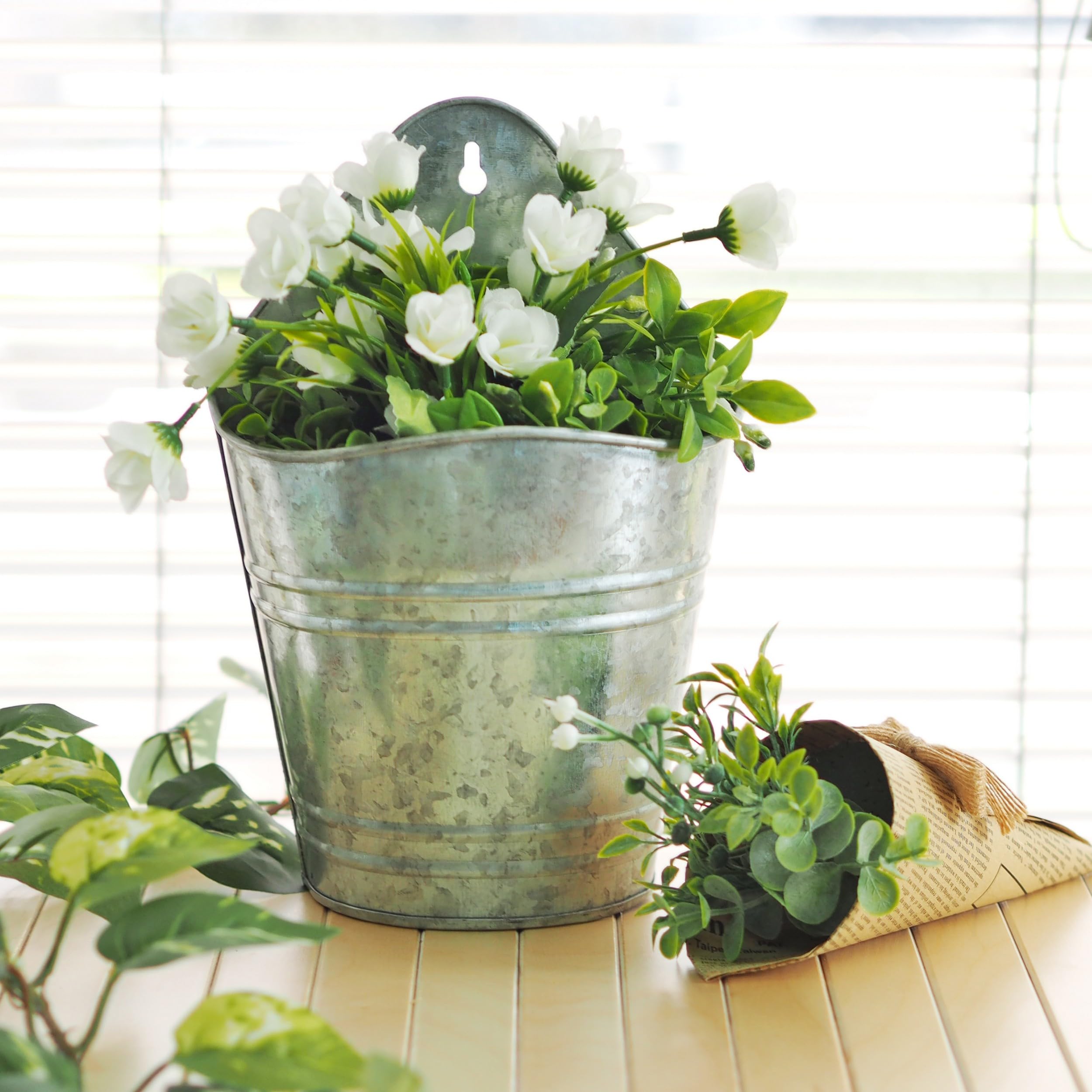 Hosley planter ideal for floral arrangements and succulents.