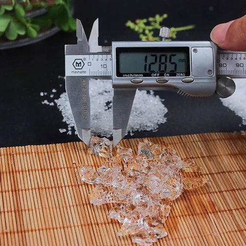 HOT SEAL long-lasting watering technology reduces maintenance for urban gardeners.