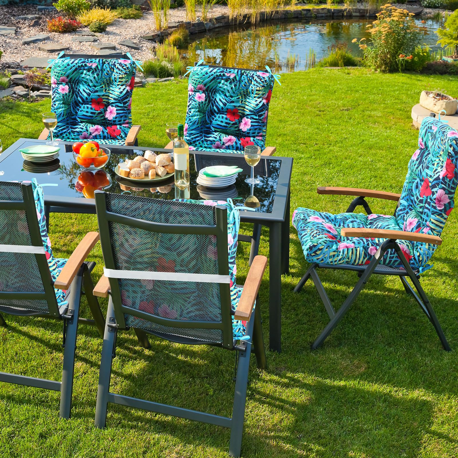 Hoteam cushions suitable for indoor or outdoor patio furniture