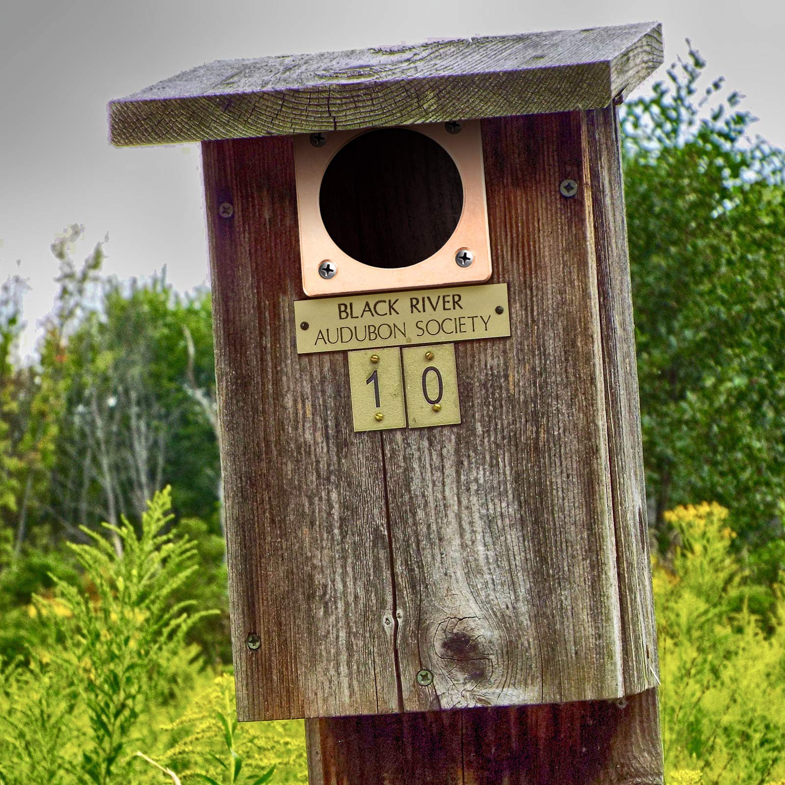 Hotop metal-barrier-protection helps preserve nesting sites against wear and tear.