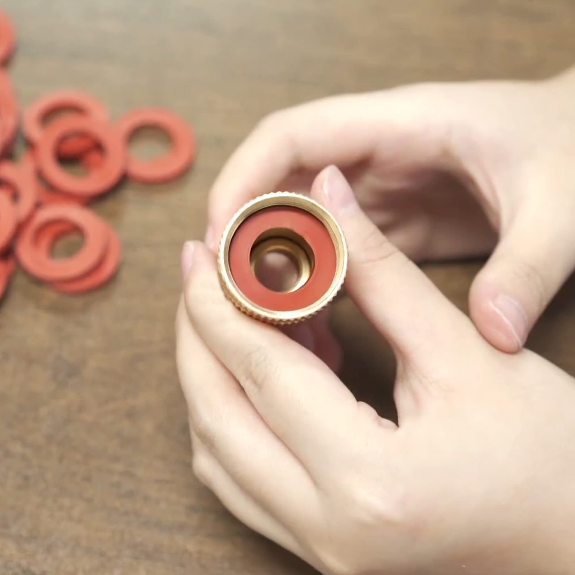 Hourleey weatherproof washers keep garden hoses tight through rain, sun, and cold.