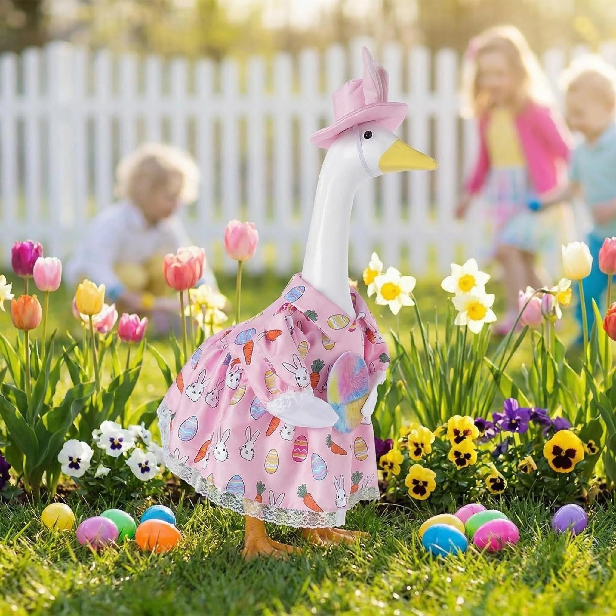 Houyan Durable weather-resistant material ensures long-lasting lawn decoration.